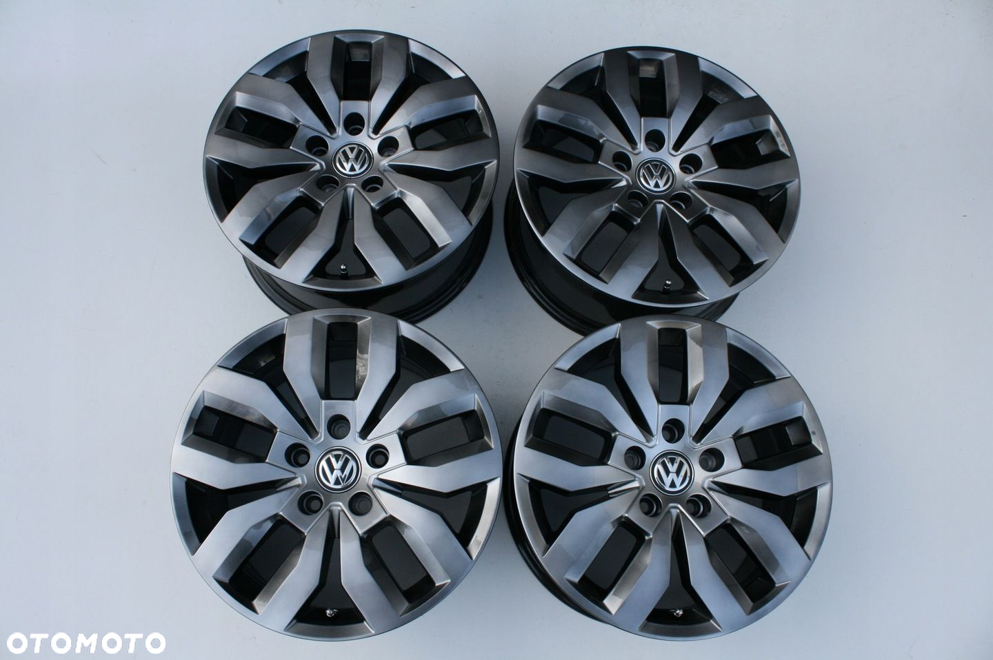17 ORYGINAŁ VW T5 T6 T6.1 T7 TRANSPORTER AMAROK CRAFTER TGE tel. 503325350 - 6