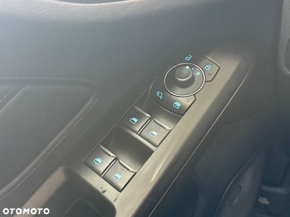 Ford Focus - 30