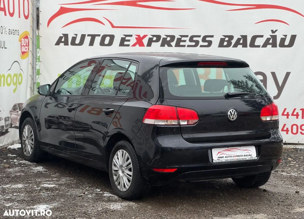Volkswagen Golf - 3