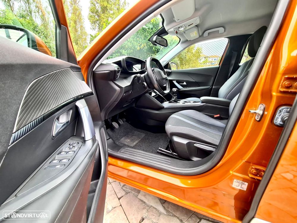 Peugeot 2008 PureTech 130 Allure Pack - 31