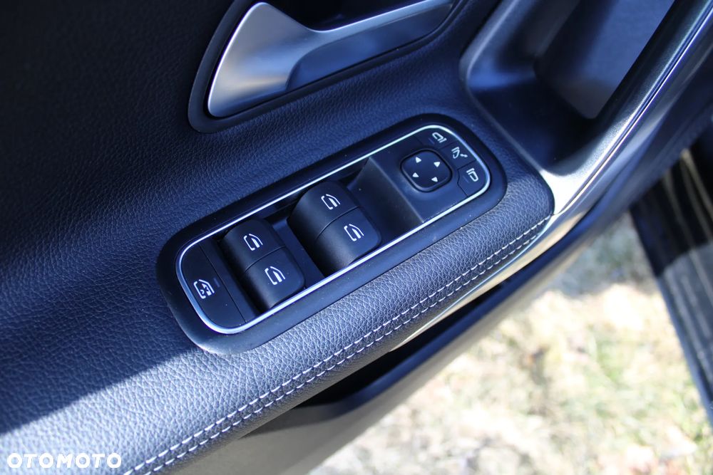 Mercedes-Benz Klasa A 180 d 8G-DCT Progressive - 18