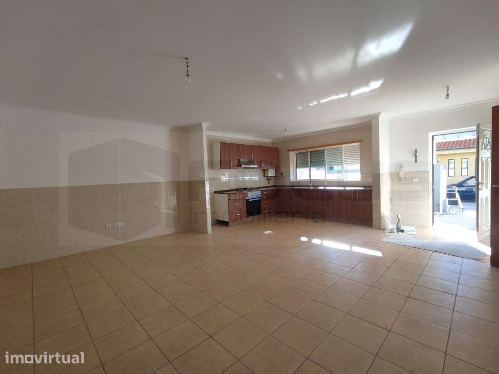 Moradia T3 para arrendamento - Bustos - Grande imagem: 5/21