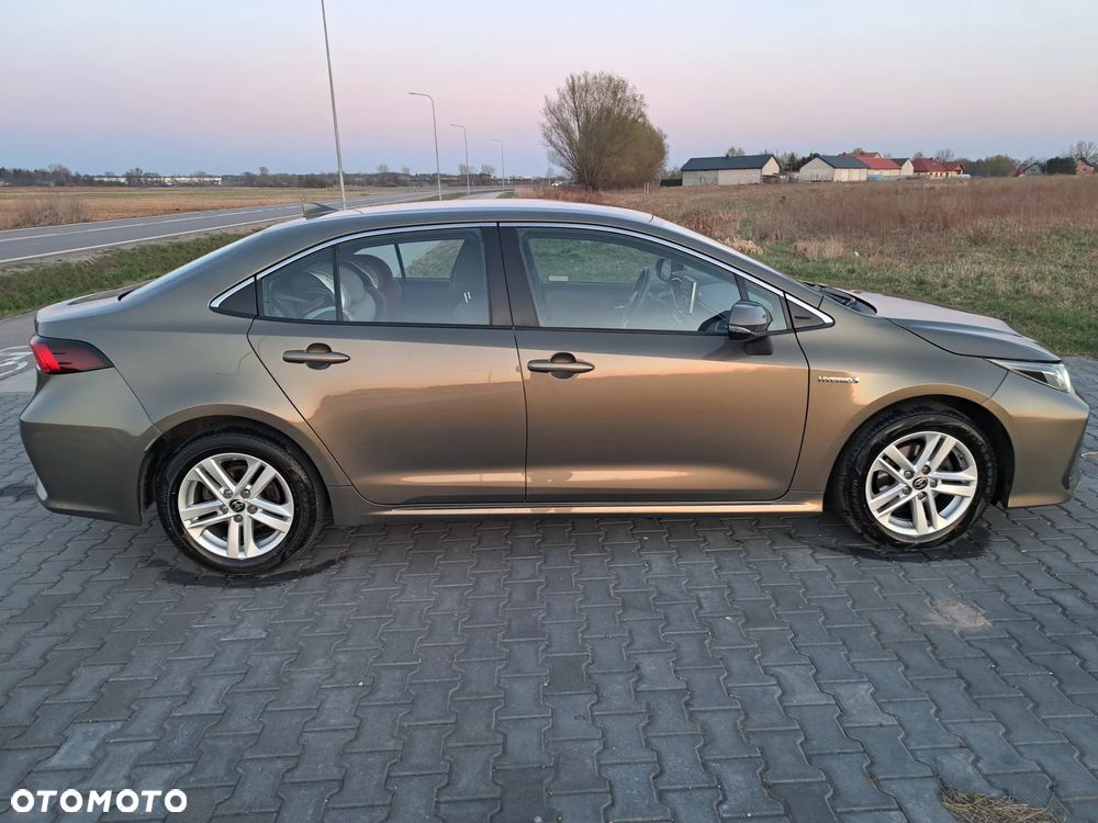 Toyota Corolla - 12