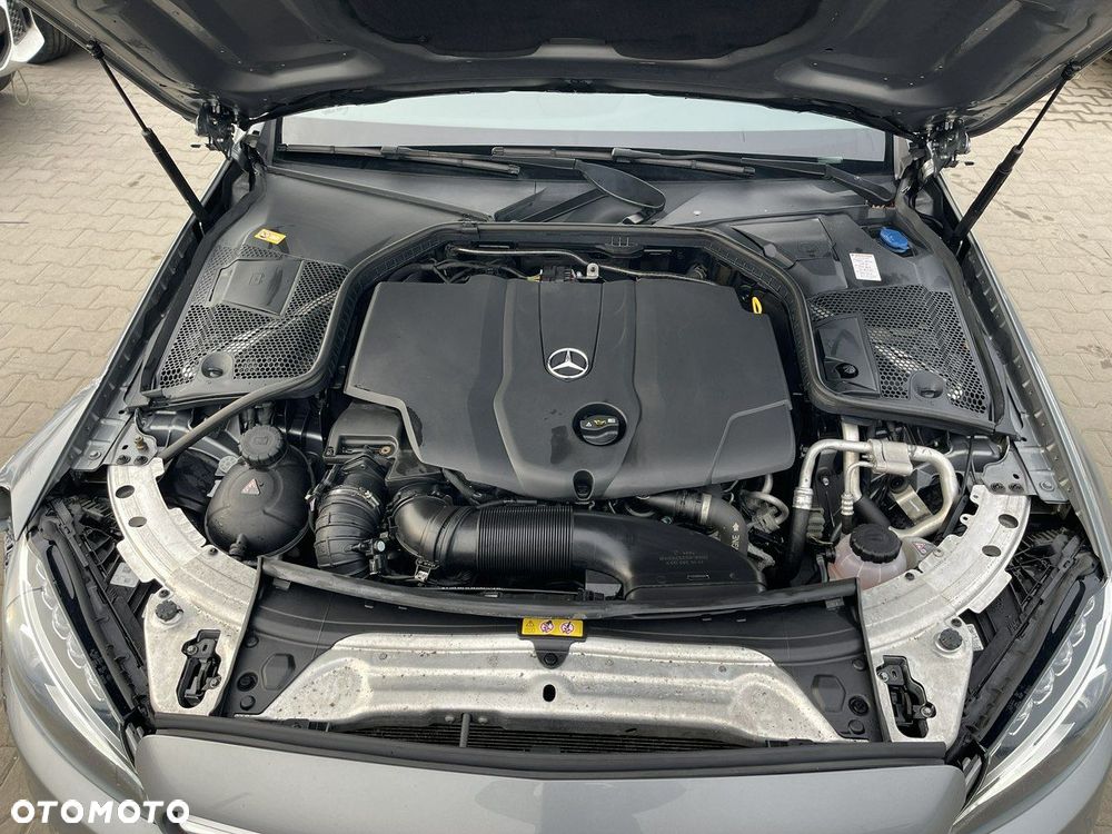 Mercedes-Benz Klasa C 220 d 4Matic 9G-TRONIC AMG Line - 17