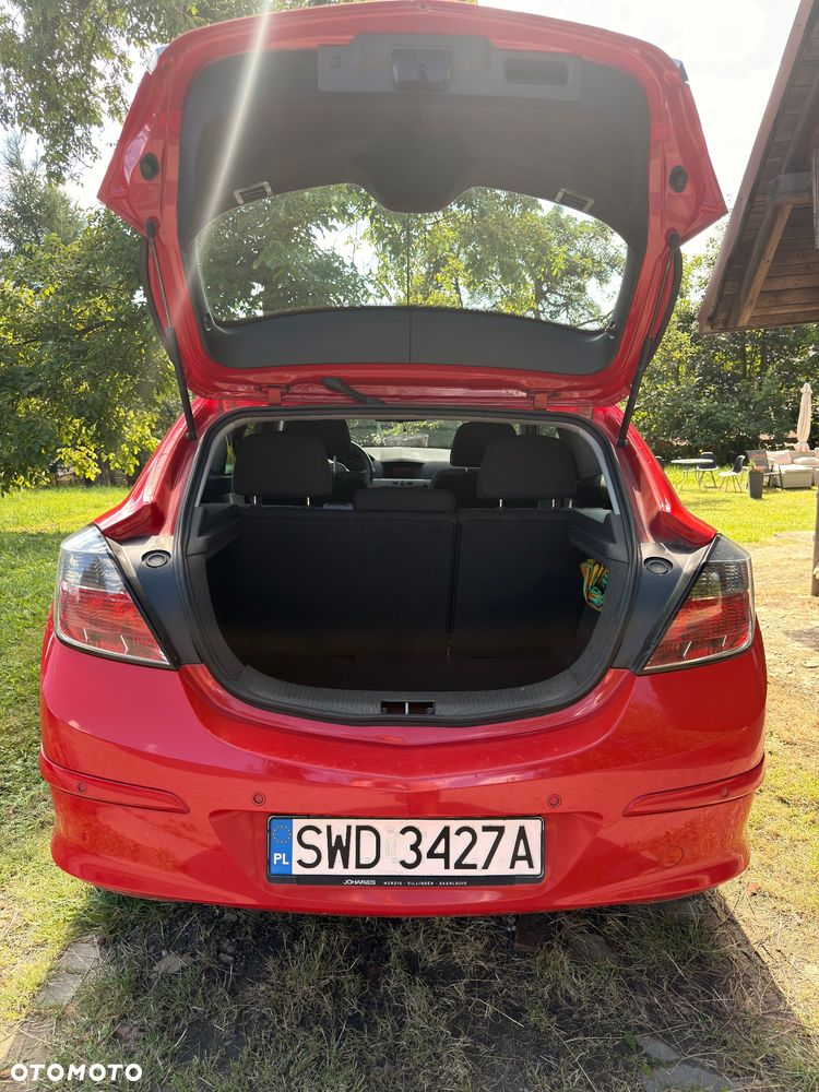 Opel Astra 1.6 Enjoy - 11