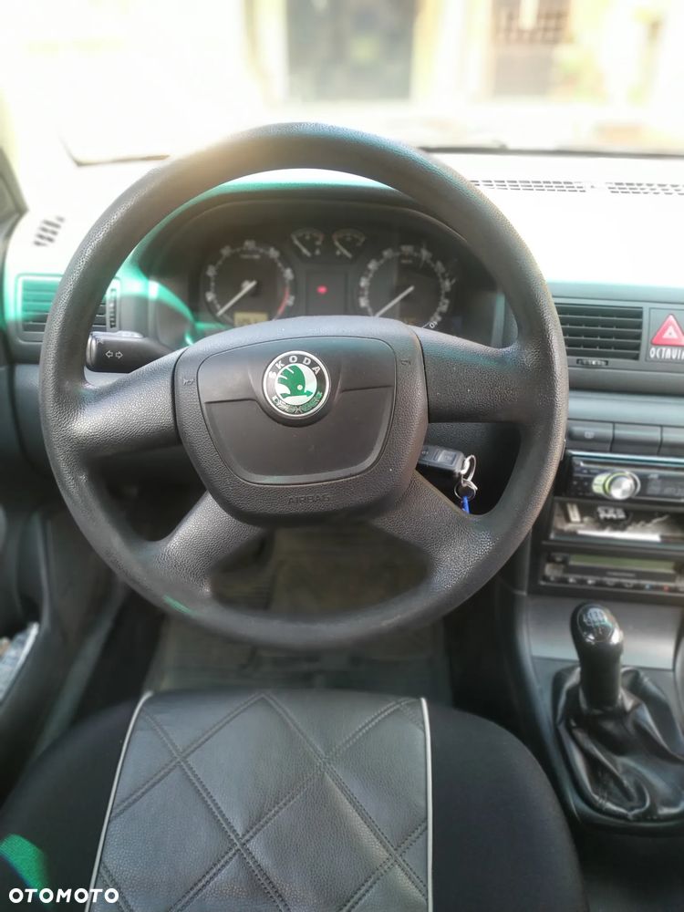 Skoda Octavia 1.6 - 5
