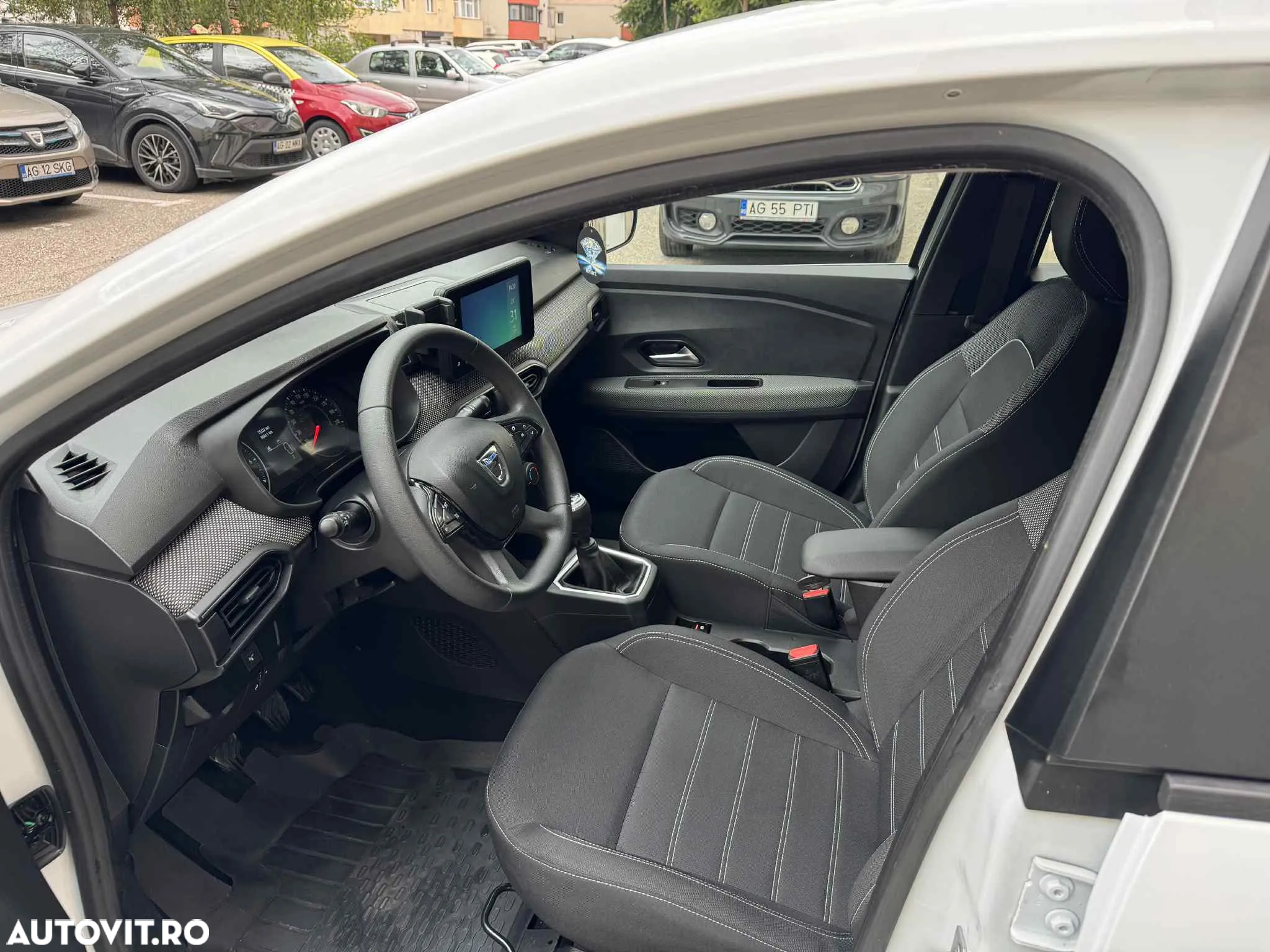 Dacia Logan TCe 90 MT6 Prestige - 14