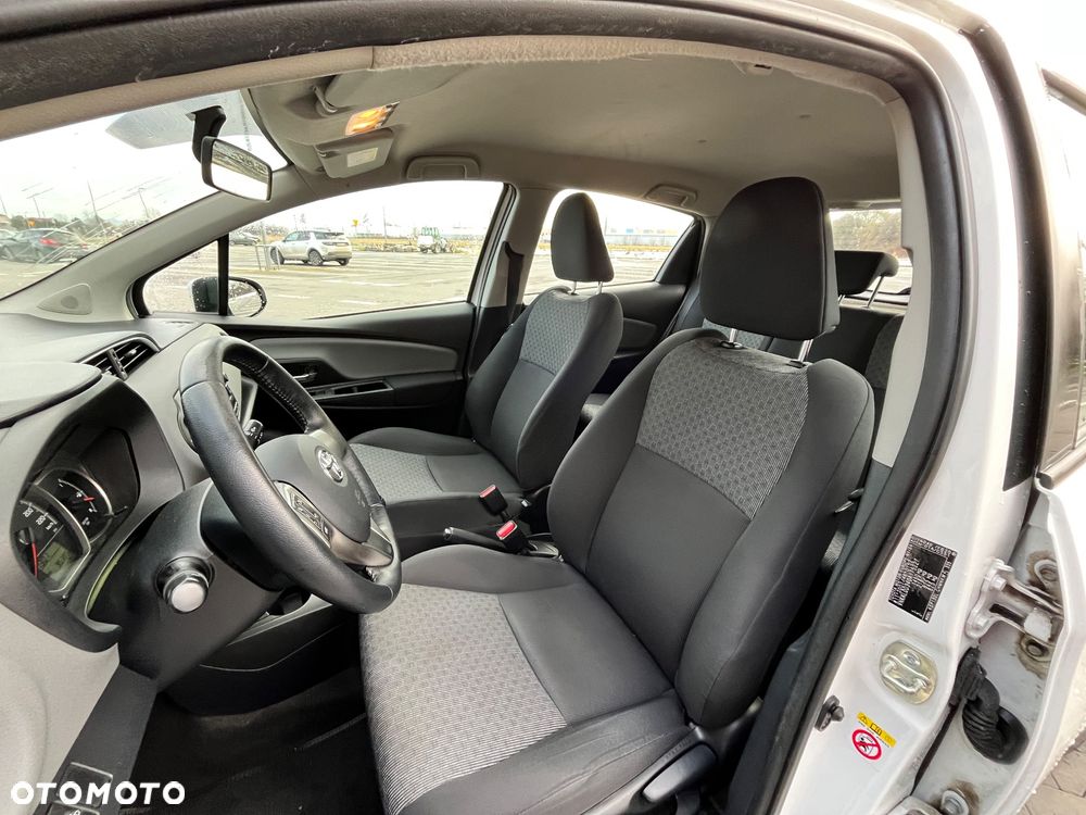 Toyota Yaris - 8