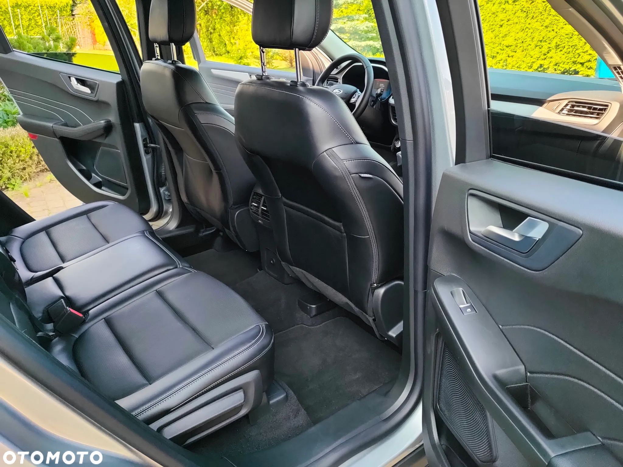 Ford Kuga - 23