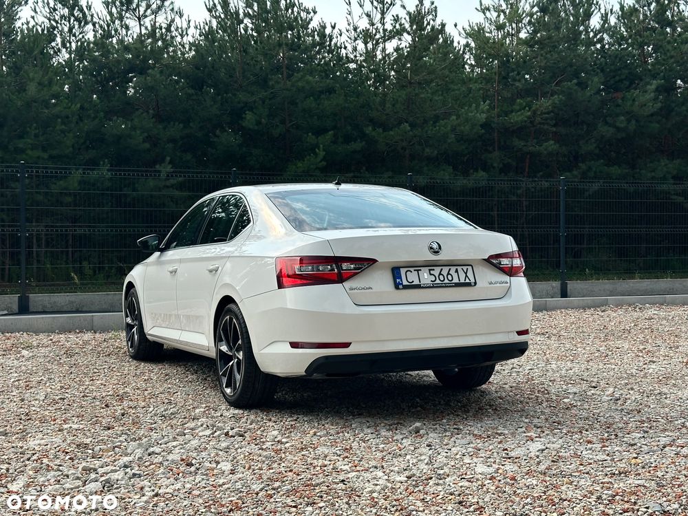 Skoda Superb 2.0 TDI Ambition DSG7 - 30