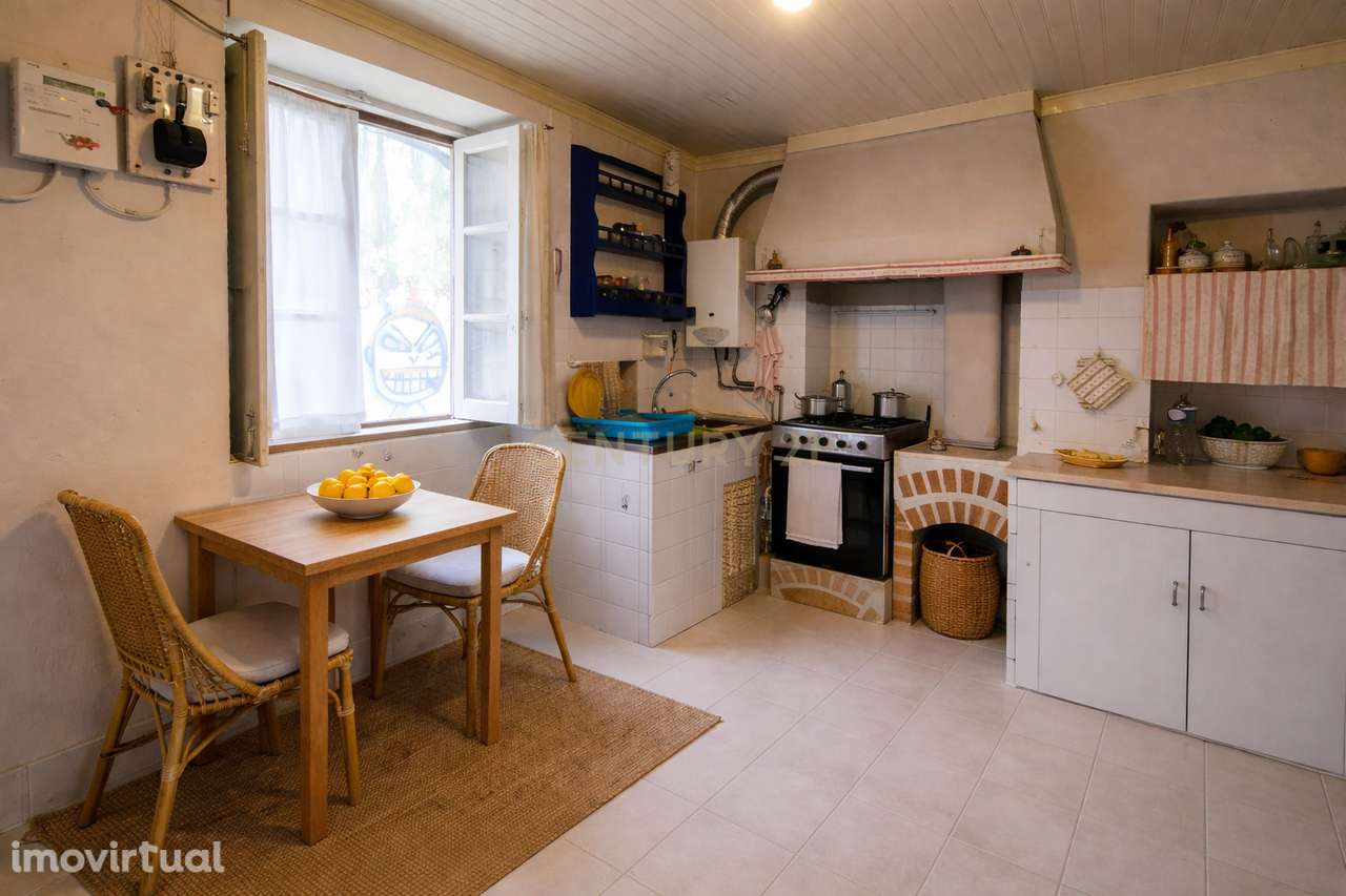 Apartamento T2 para Recuperação em Coimbra, Centro Histórico - Grande imagem: 2/5