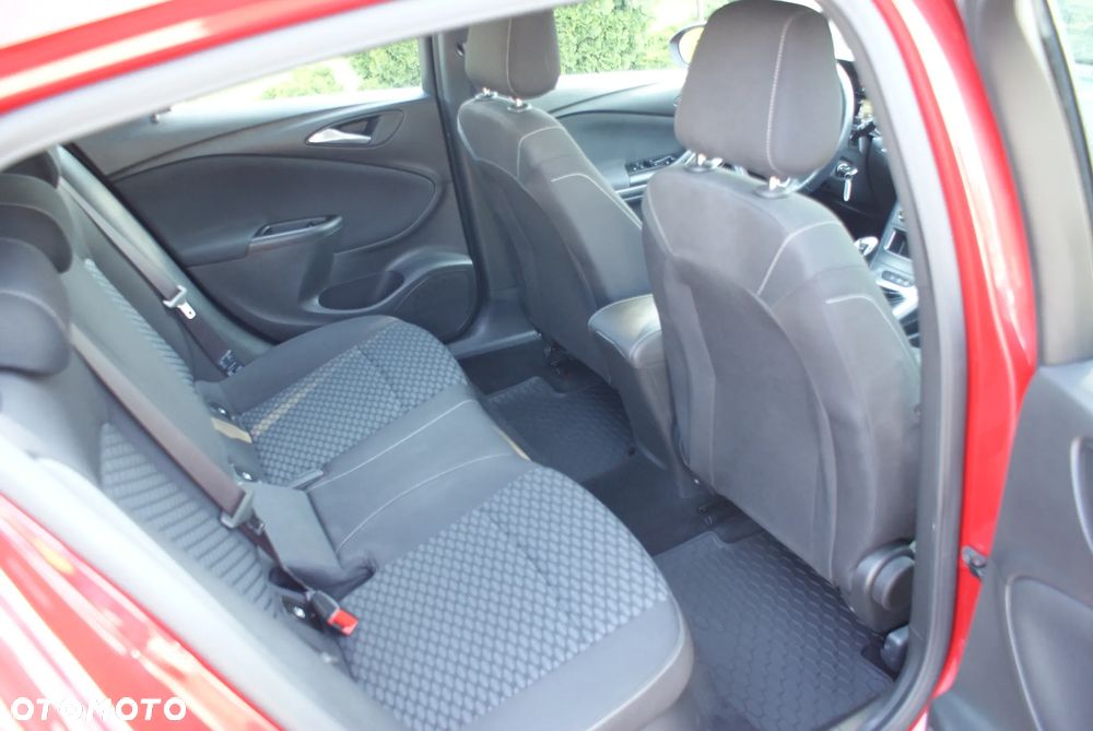 Opel Astra - 16