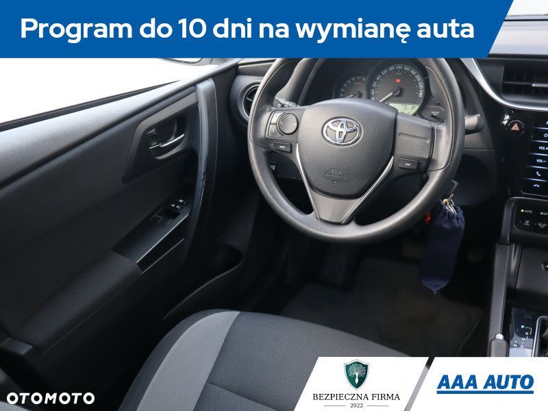 Toyota Auris - 9