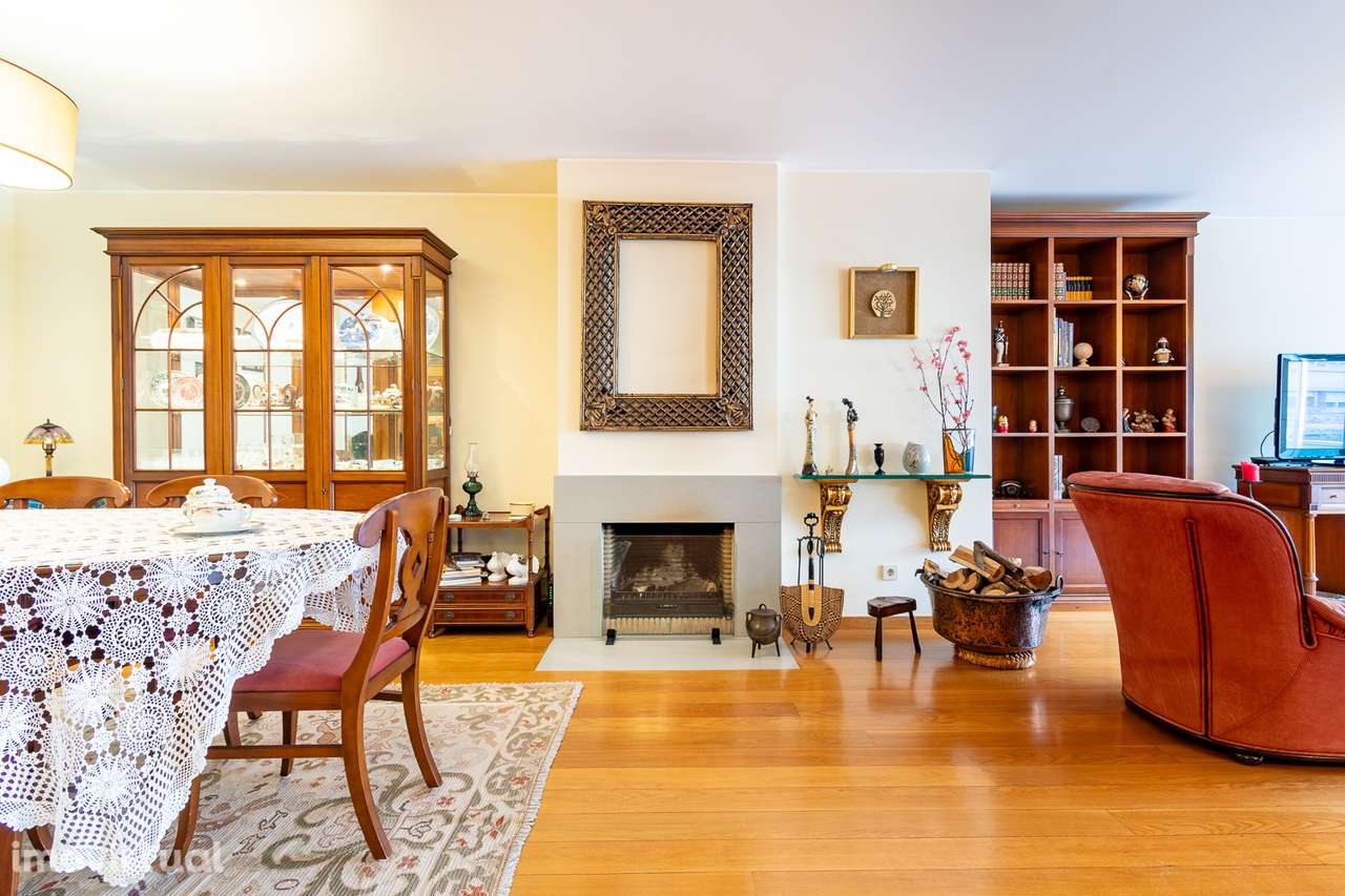 T4 em Matosinhos Sul | Segunda linha de mar - Grande imagem: 4/33