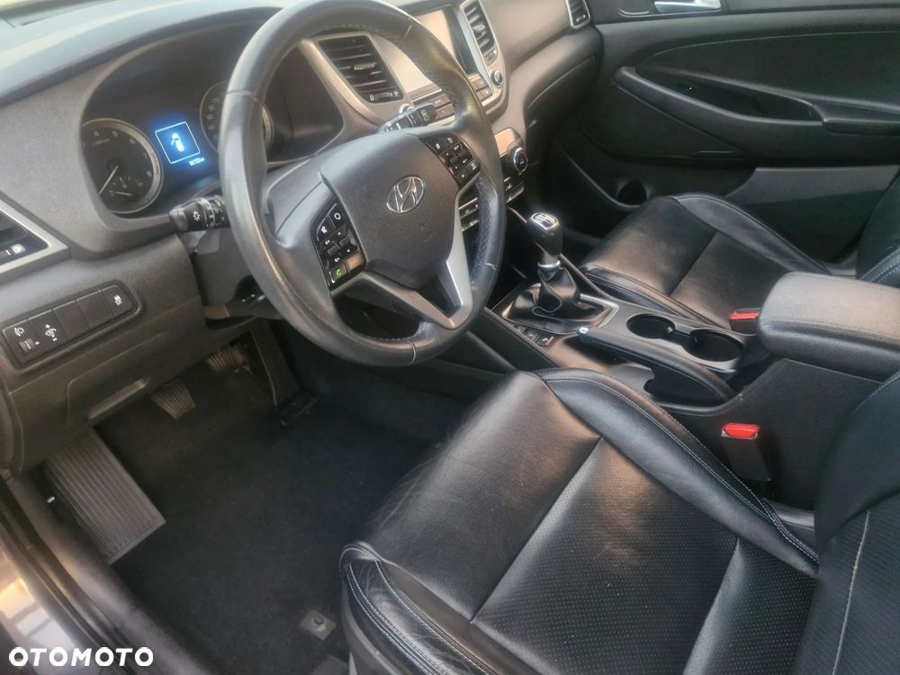 Hyundai Tucson - 32