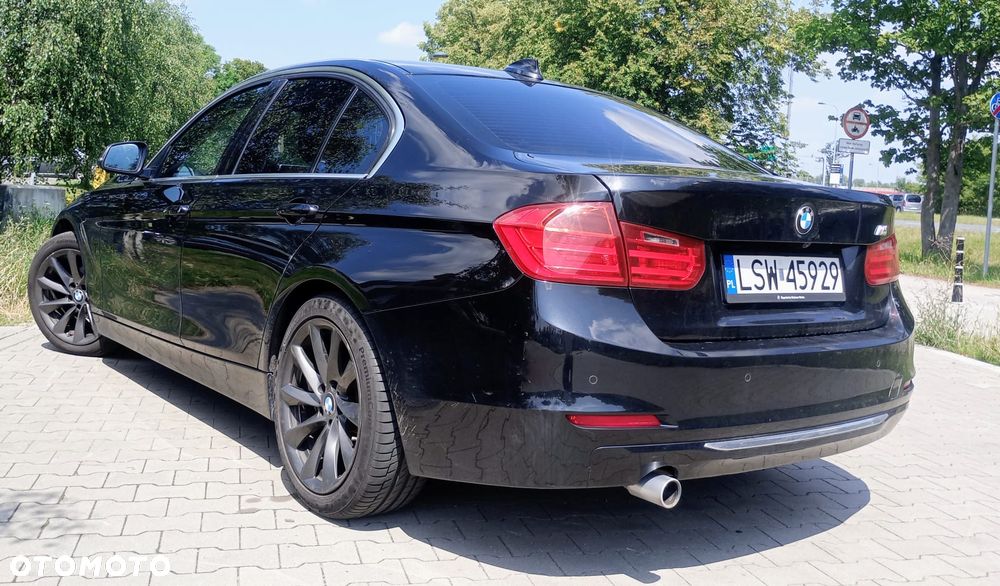 BMW Seria 3 320d Efficient Dynamic Edition Luxury Line - 11