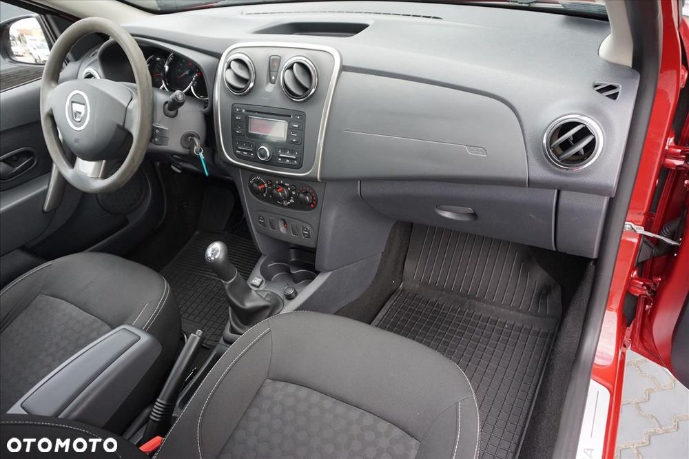 Dacia Sandero 1.2 16V Laureate - 16