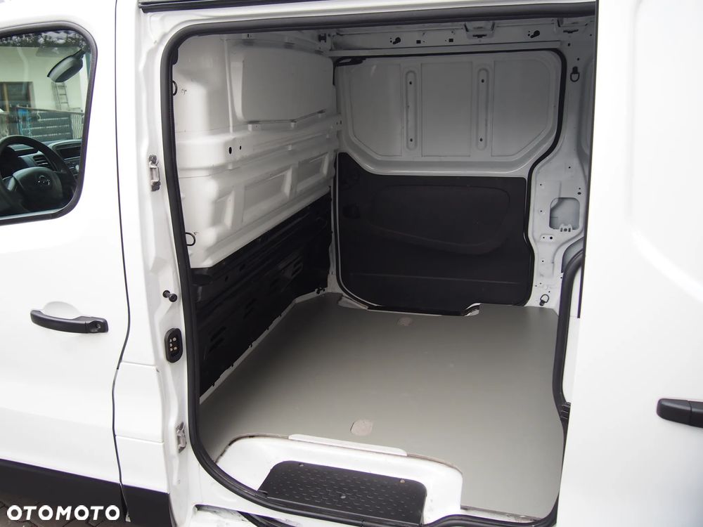 Opel VIVARO - 12