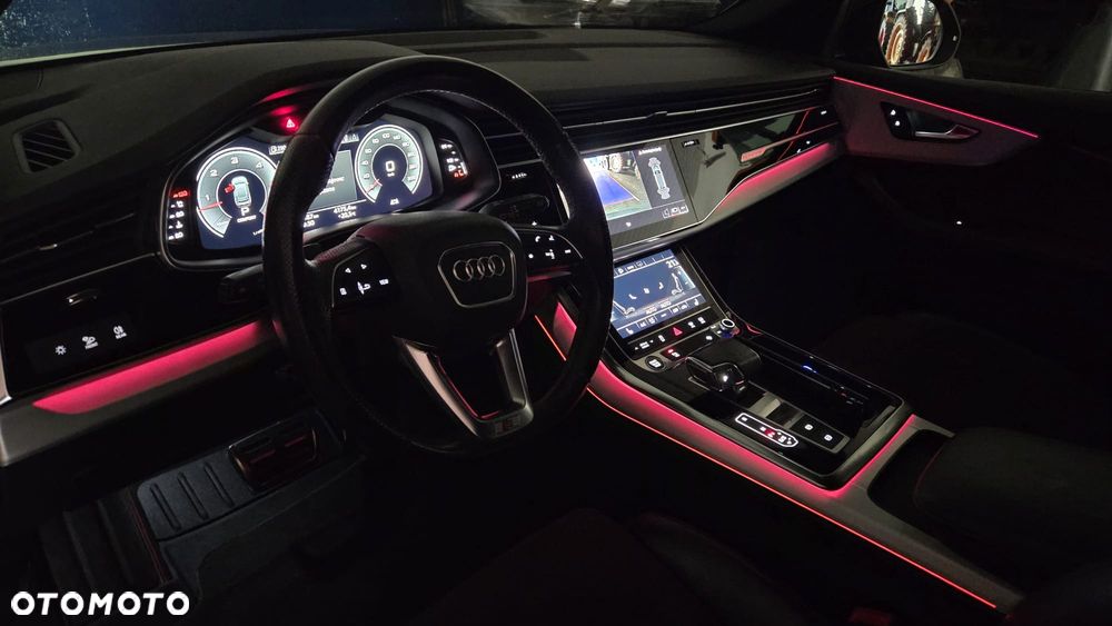 Audi Q8 - 13