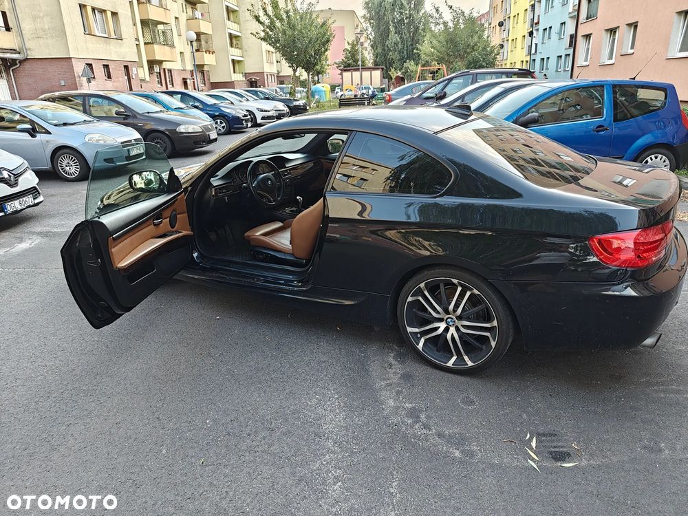 BMW Seria 3 320i Edition Exclusive - 23