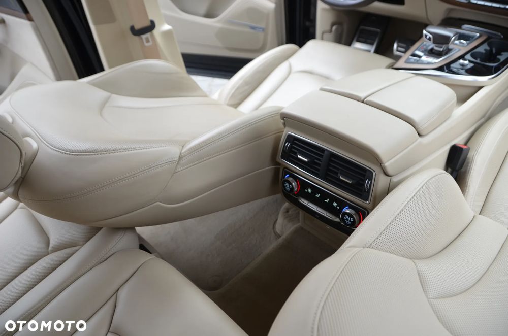 Audi SQ7 4.0 TDI Quattro Tiptronic - 33