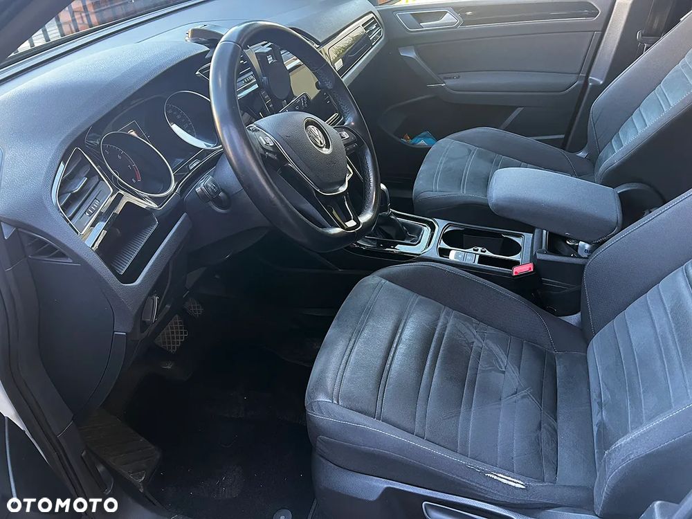 Volkswagen Touran 1.4 TSI BMT Highline DSG - 18