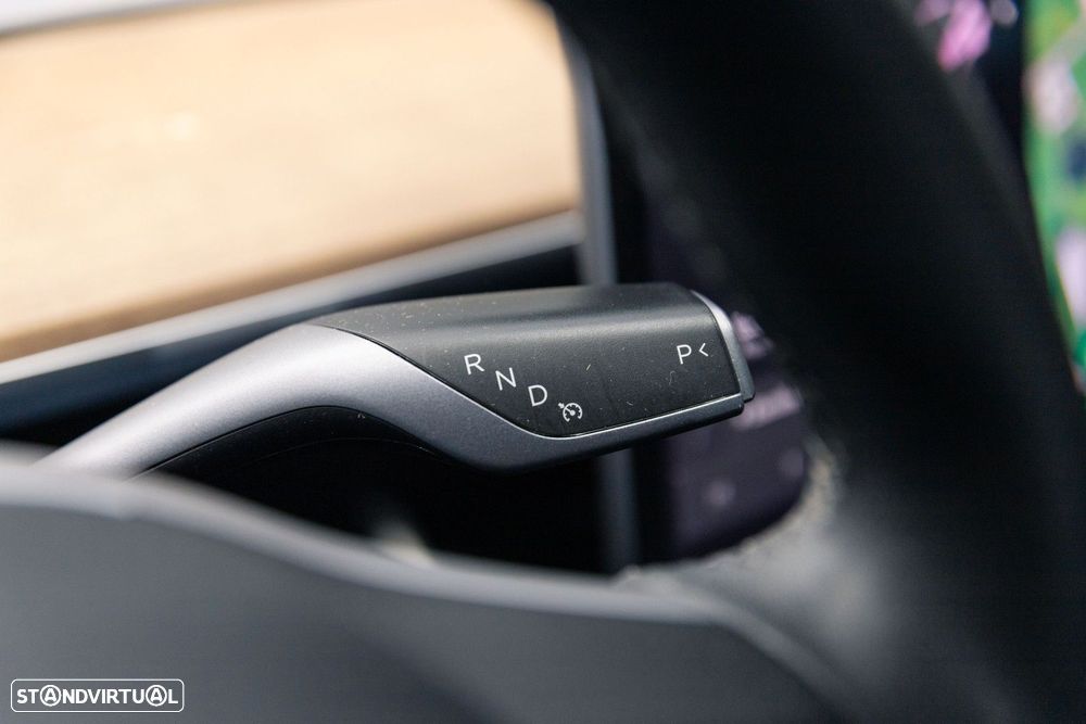 Tesla Model 3 Standard RWD Plus - 30