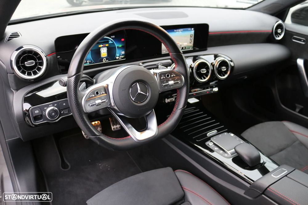 Mercedes-Benz A 250 e 8G-DCT AMG Line - 13