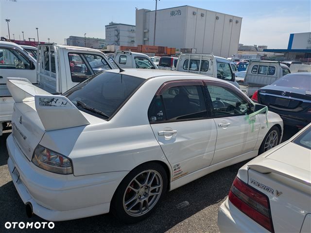 Mitsubishi Lancer Evolution - 5