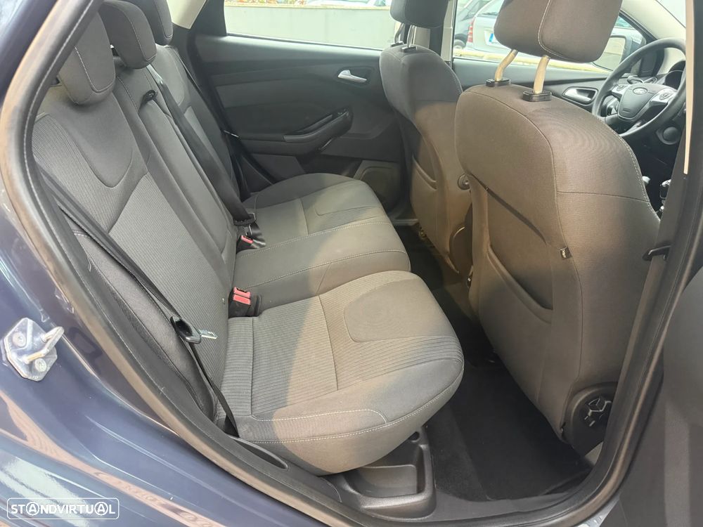 Ford Focus SW 1.6 TDCi Titanium - 16