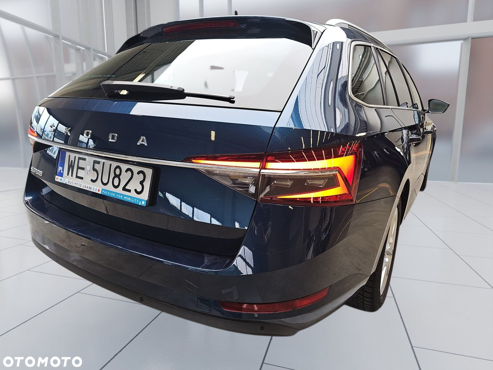 Skoda Superb 2.0 TDI SCR Ambition - 25