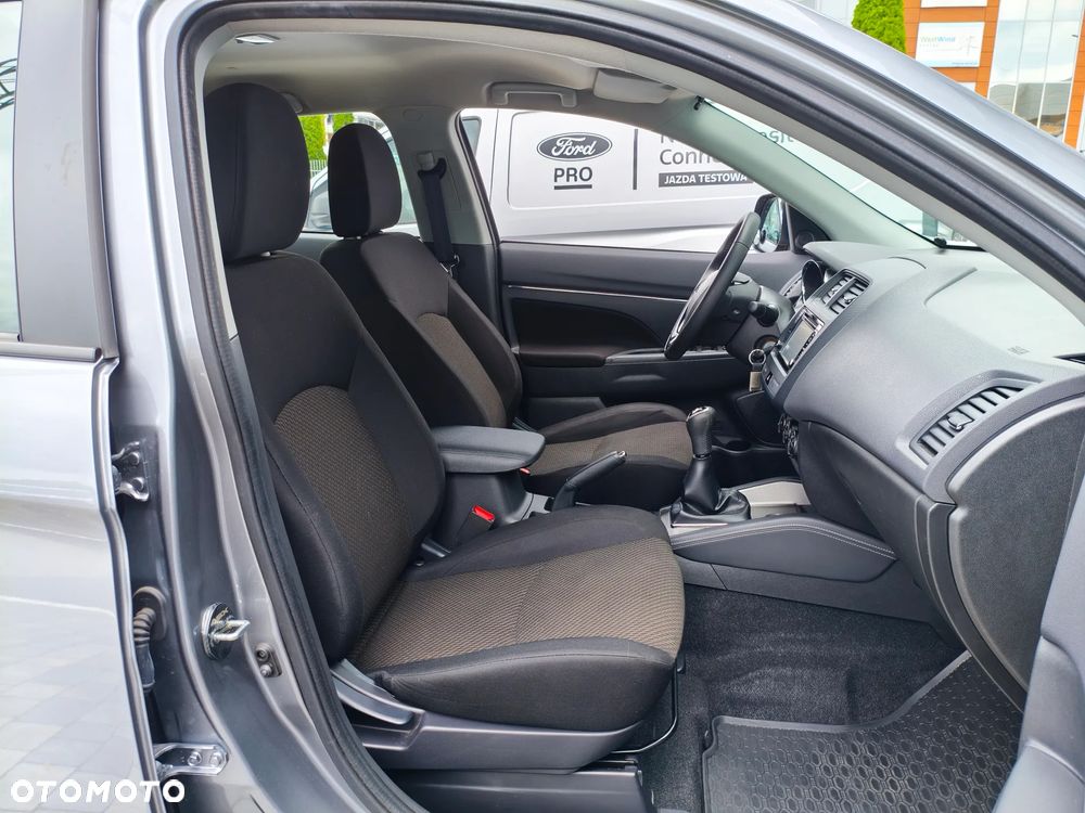 Mitsubishi ASX 2.0 Invite - 11