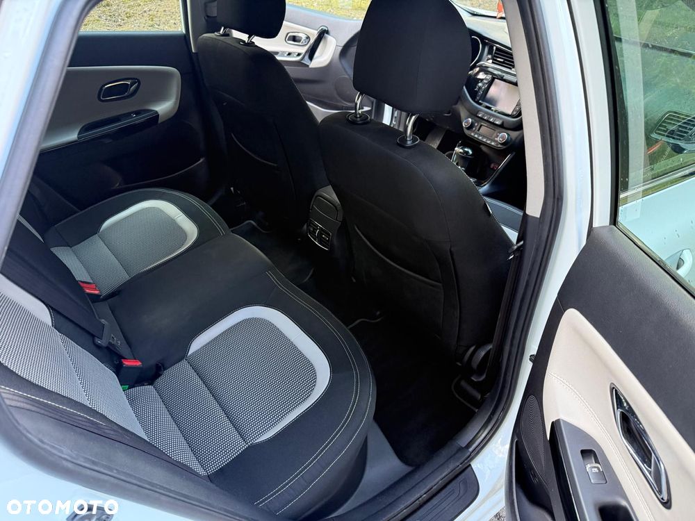 Kia Ceed 1.6 GDI DCT Platinum Edition - 13
