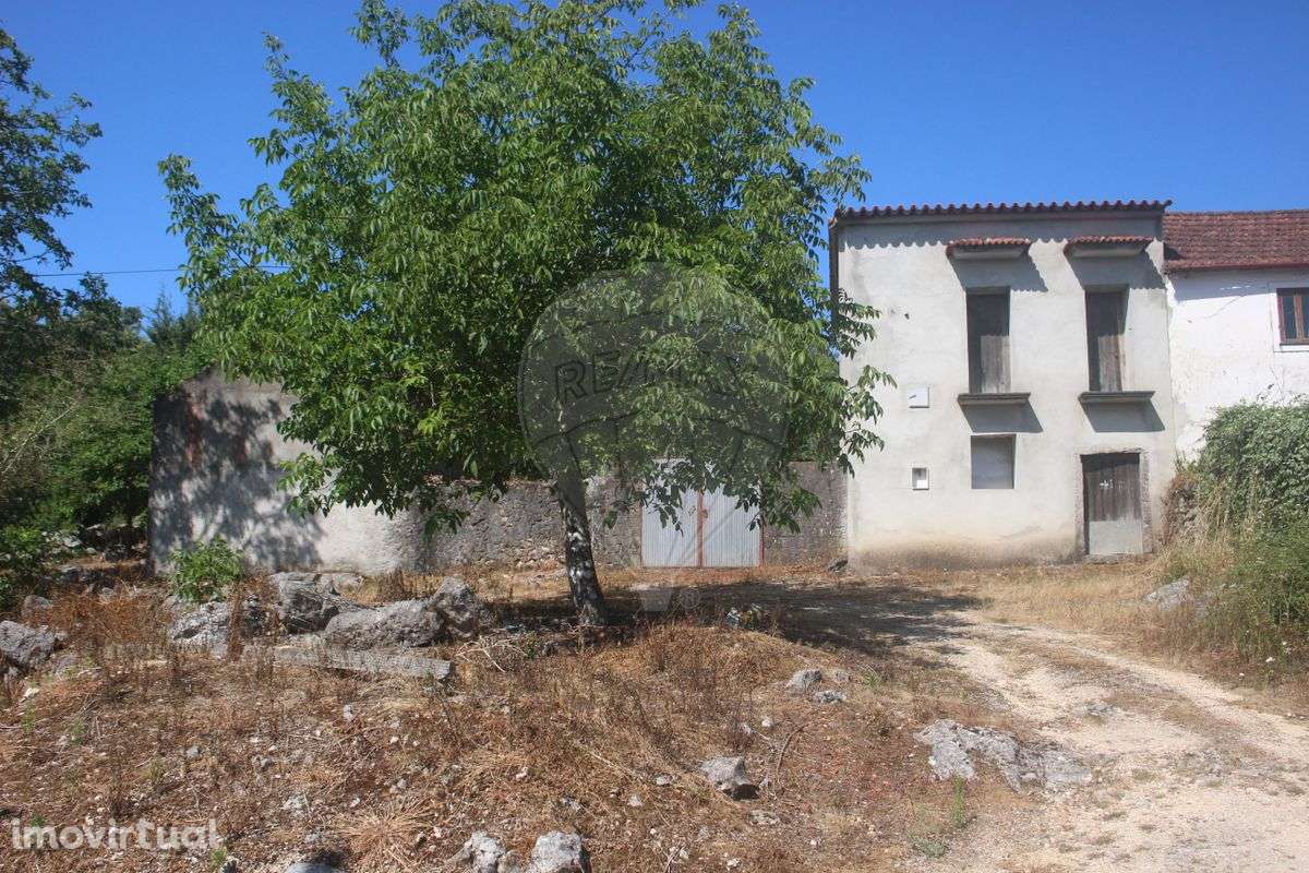 Moradia T2 para venda - Grande imagem: 2/13