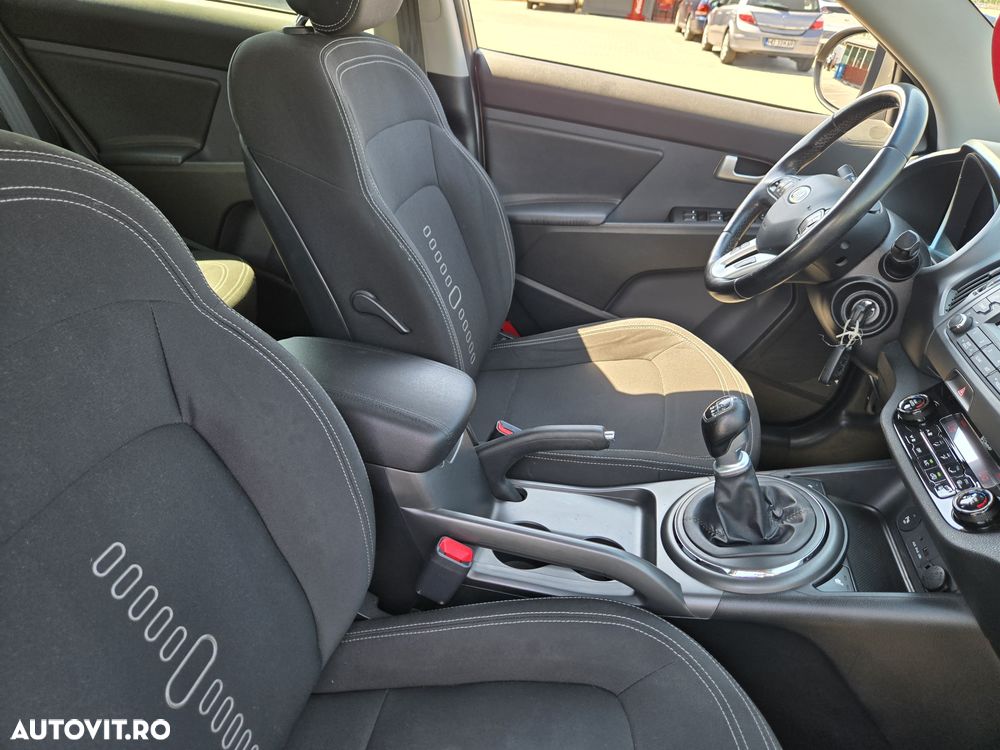 Kia Sportage 1.7 DSL MT 4x2 STYLE - 6