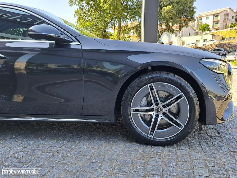Mercedes-Benz E 300 de - 12