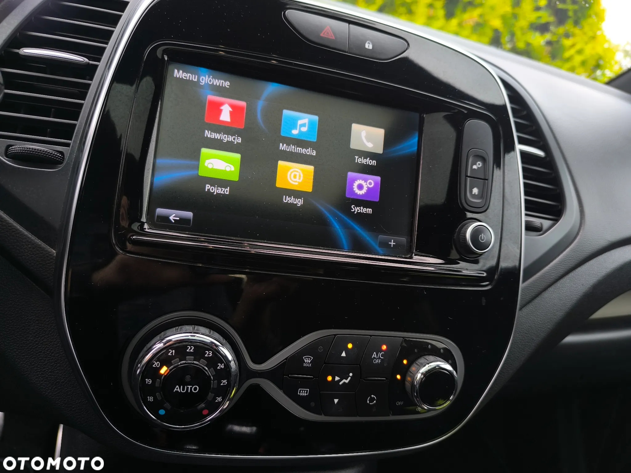 Renault Captur - 27