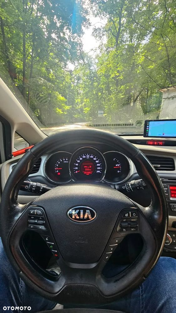 Kia Ceed - 7