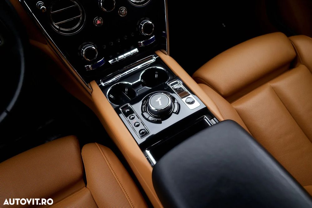 Rolls-Royce Cullinan - 29