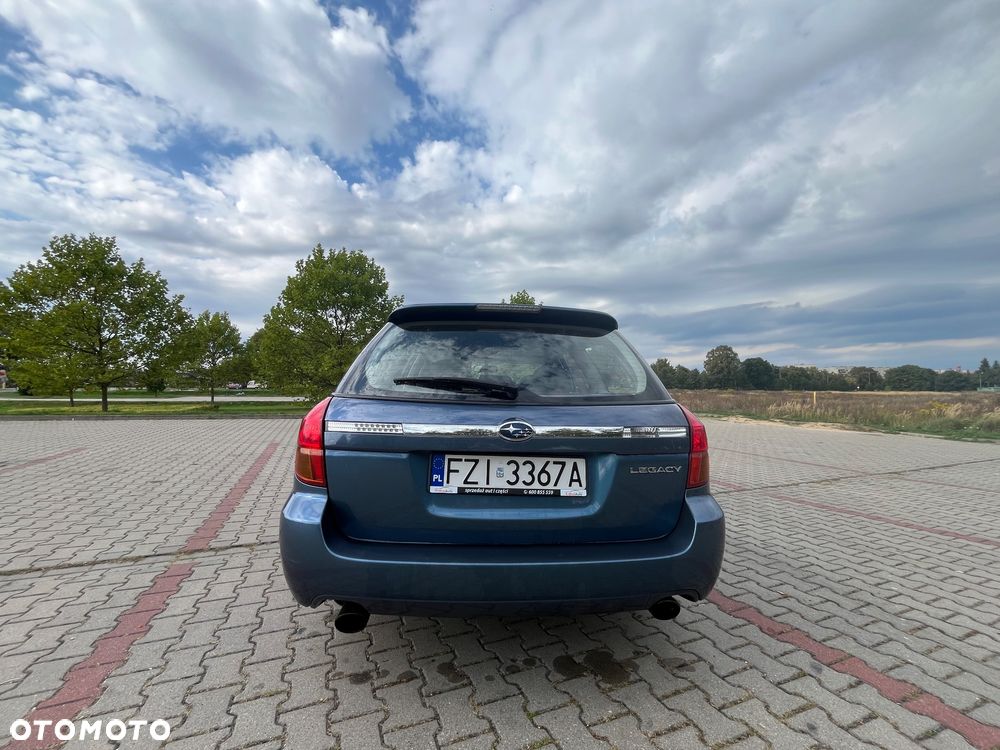Subaru Legacy - 14