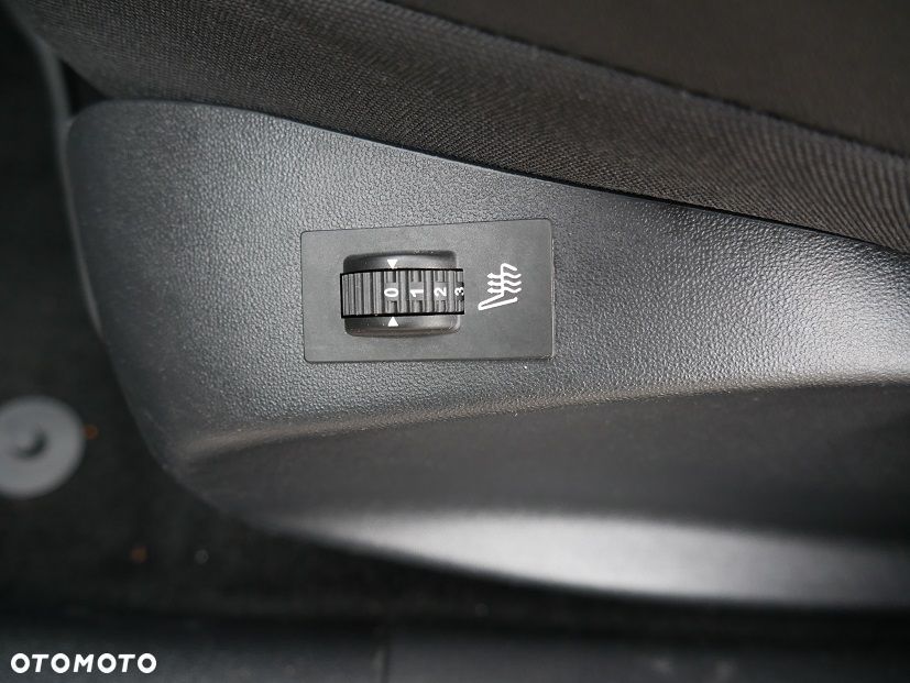 Peugeot 2008 120 VTI Allure - 24