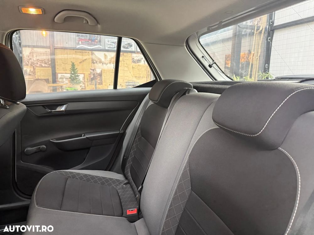 Skoda Fabia 1.0 TSI 95 CP Ambition - 22