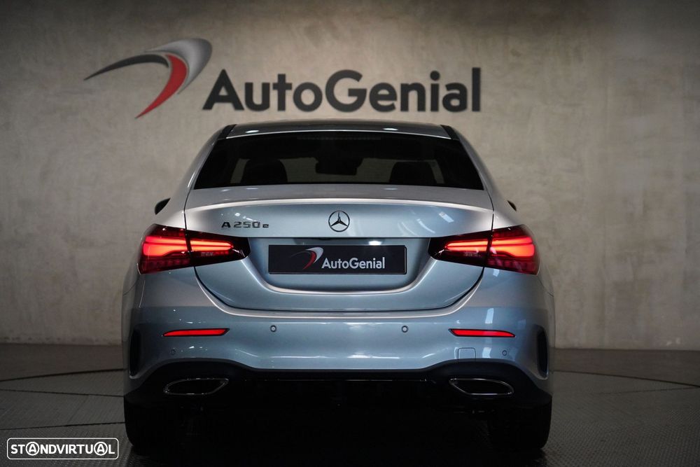 Mercedes-Benz A 250 ver-e-8g--dct-edition-amg-line - 5