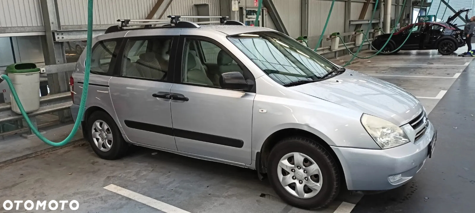 Kia Carnival 2.9 CRDi Tour - 4