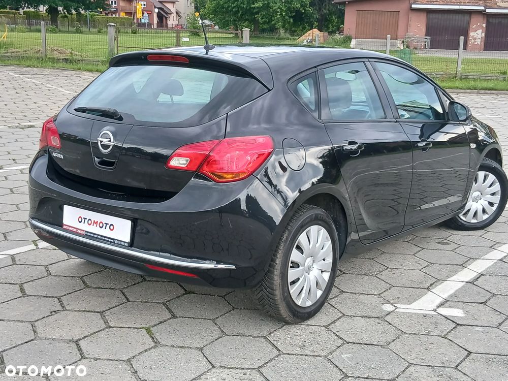 Opel Astra 1.6 Style - 16