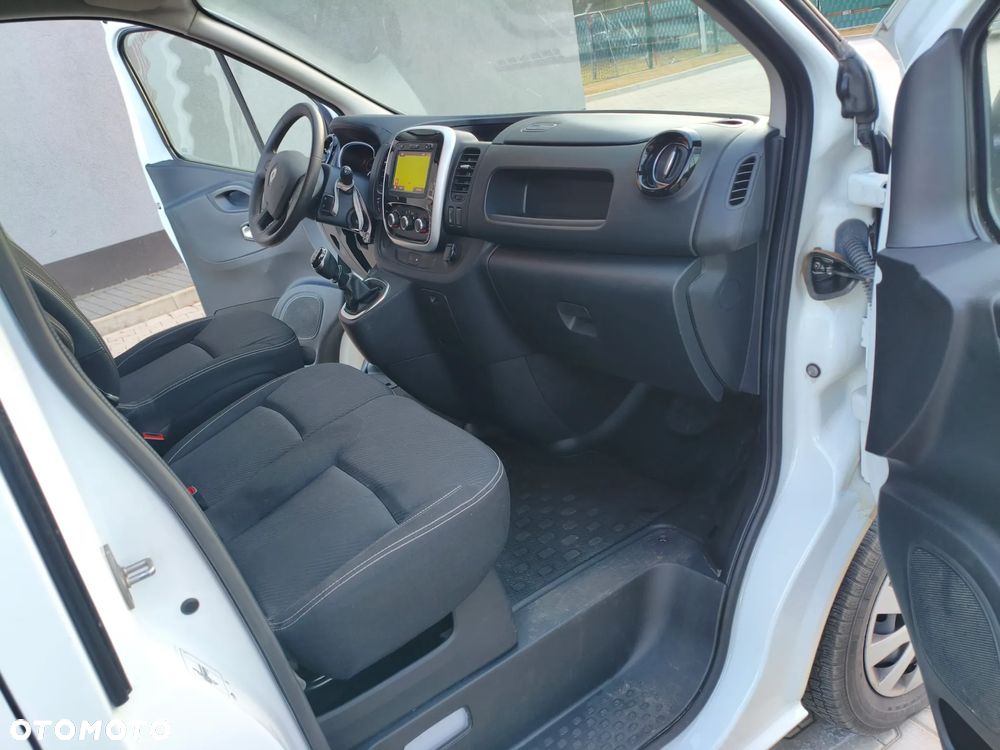 Renault Trafic - 25