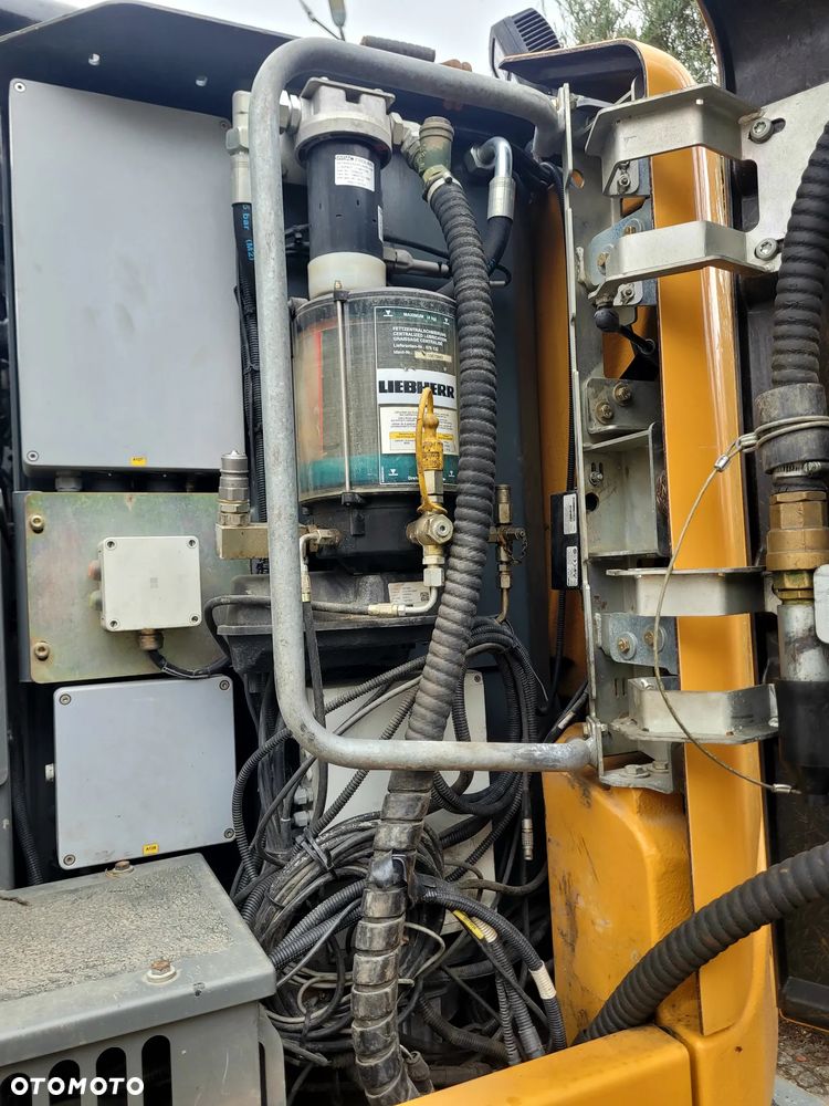 Liebherr 918 Compact - 9