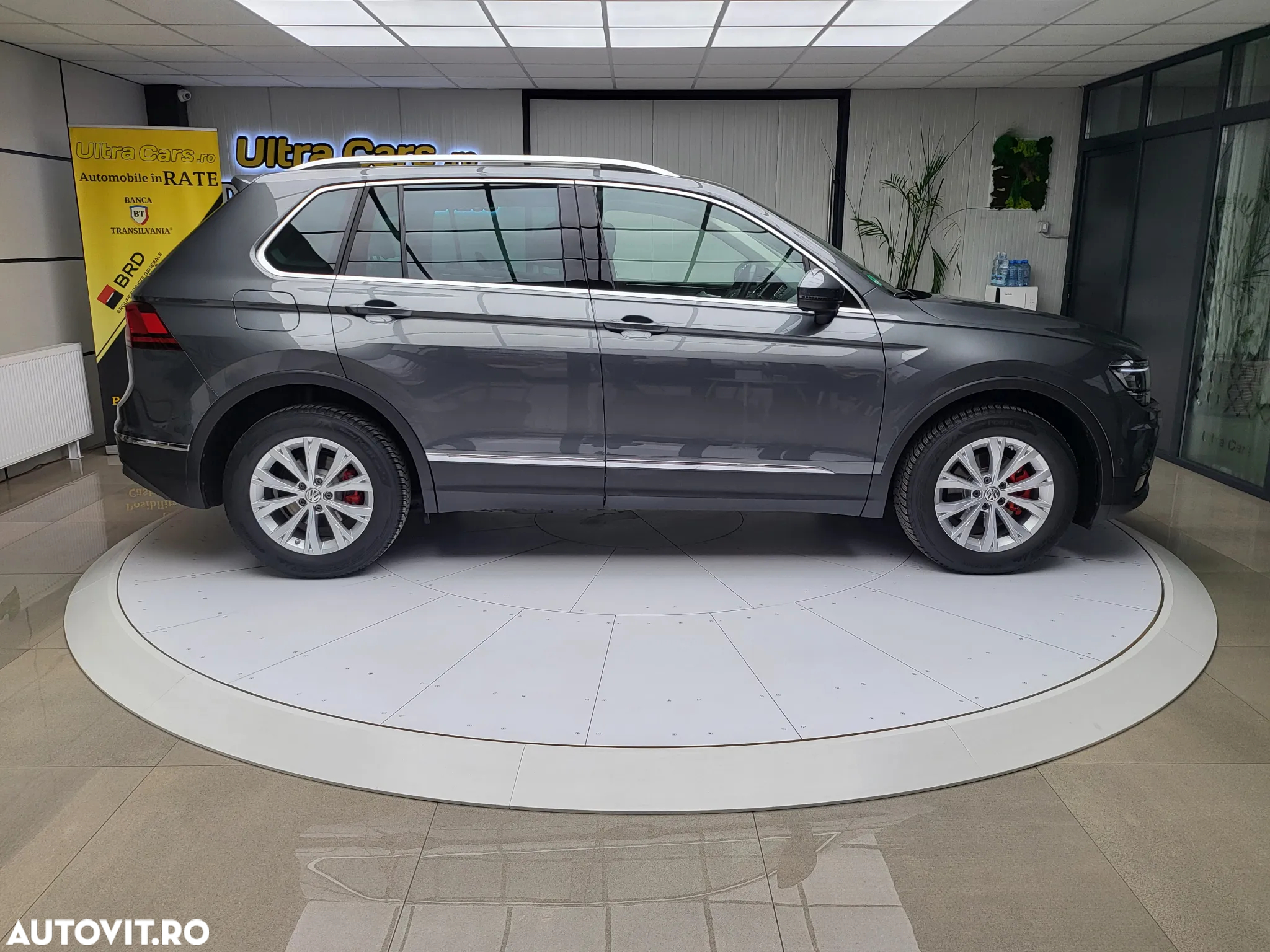 Volkswagen Tiguan 2.0 TDI DSG Elegance - 7