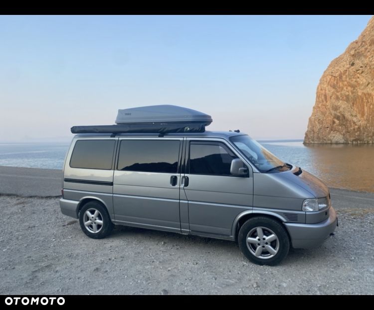 Volkswagen Caravelle - 1