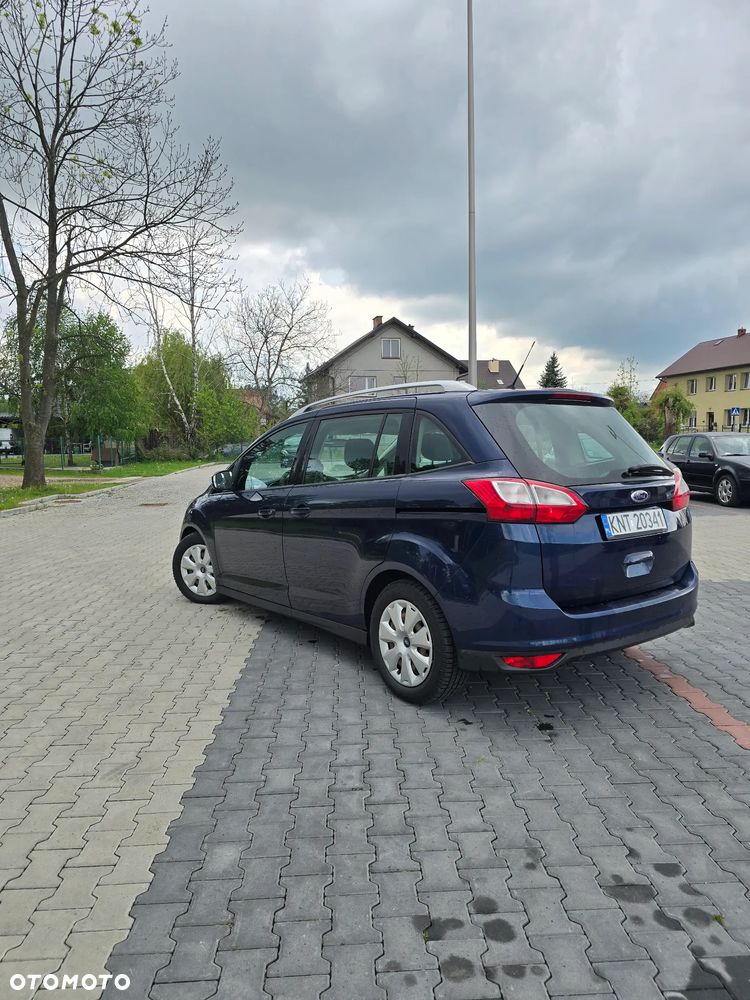 Ford Grand C-MAX - 3